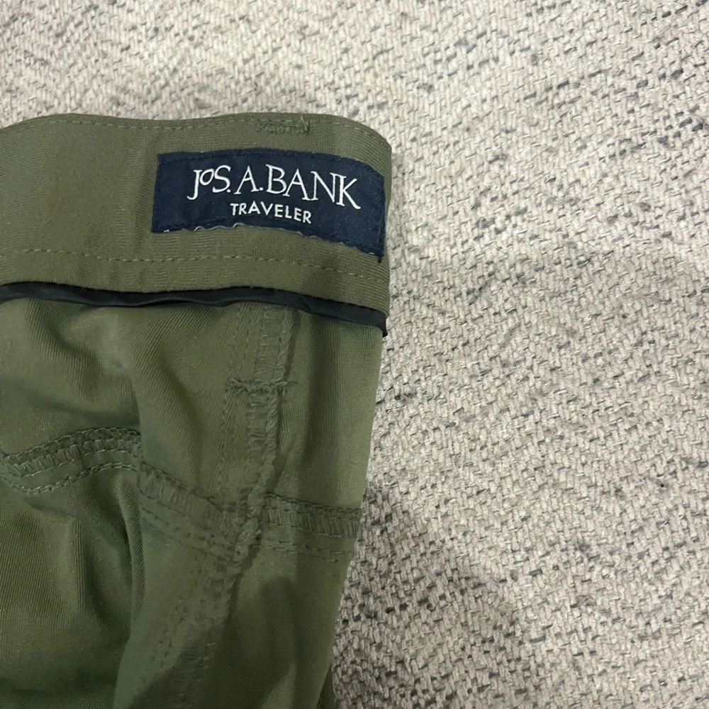 Joseph A Bank 5 pocket traveler Olive Green Pants